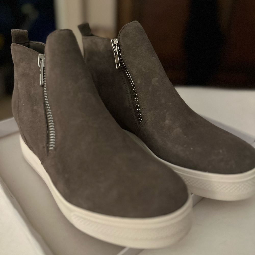 Steve Madden Grey Suede Wedge Sneaker